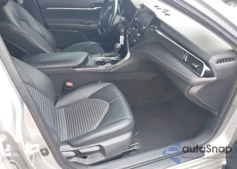 2022 Toyota Camry Se z USA, uszkodzony, nr VIN 4T1G11AK6NU017656